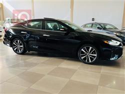Nissan Maxima